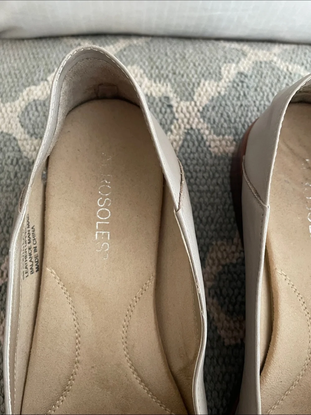 Aerosoles South East Grey Leather Loafers in Size 8